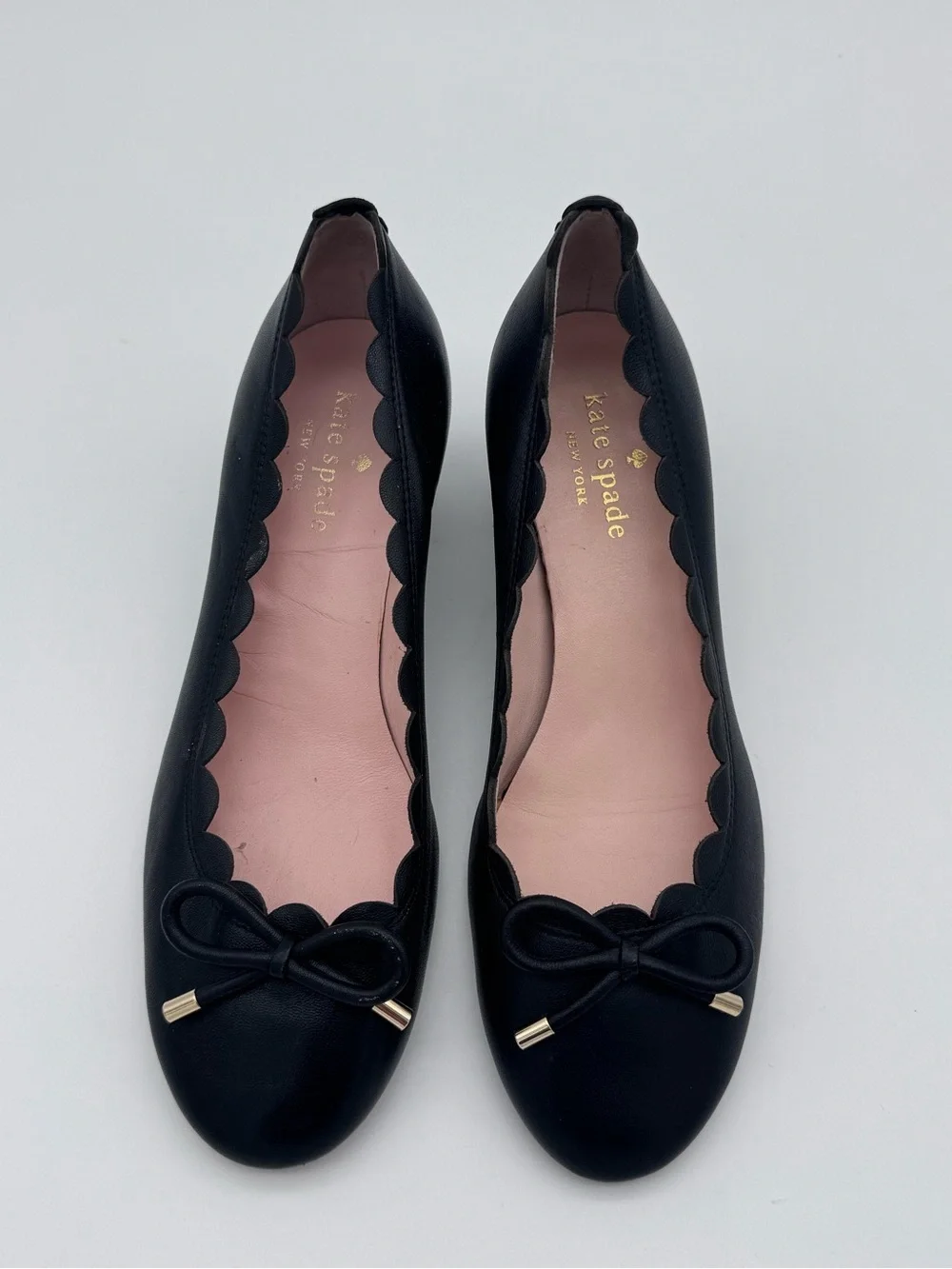 Kate Spade New York Yasmin Scalloped Block Heel Pumps Black Leather Size 6.5